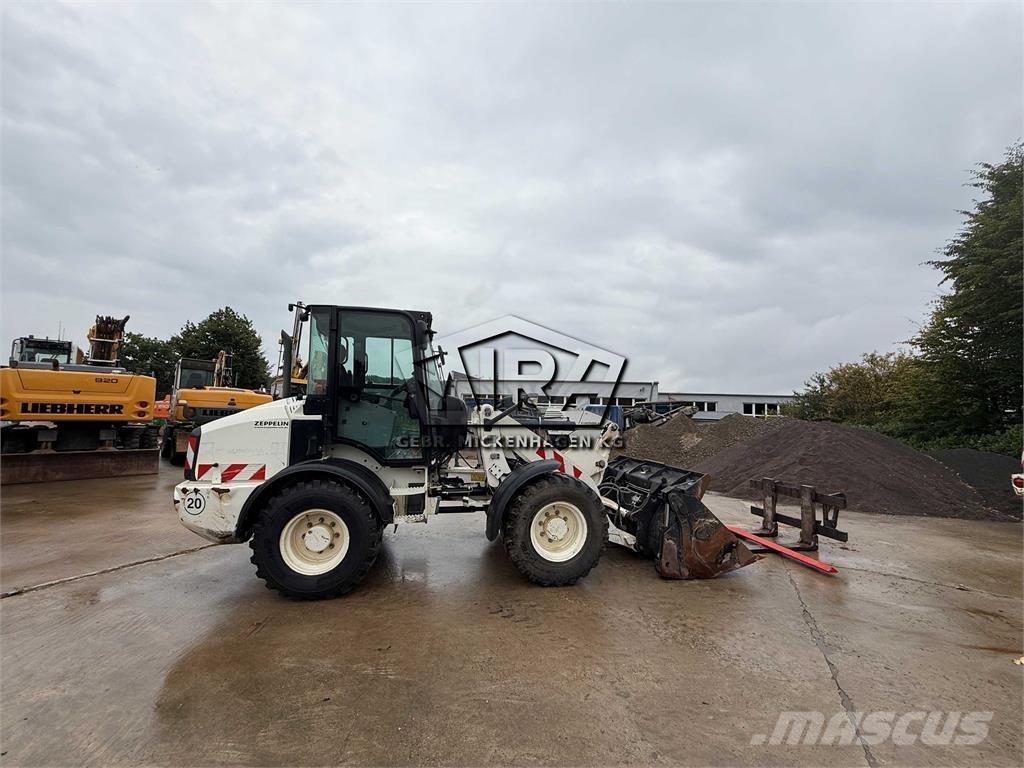 CAT 908M ホイールローダー・タイヤショベル