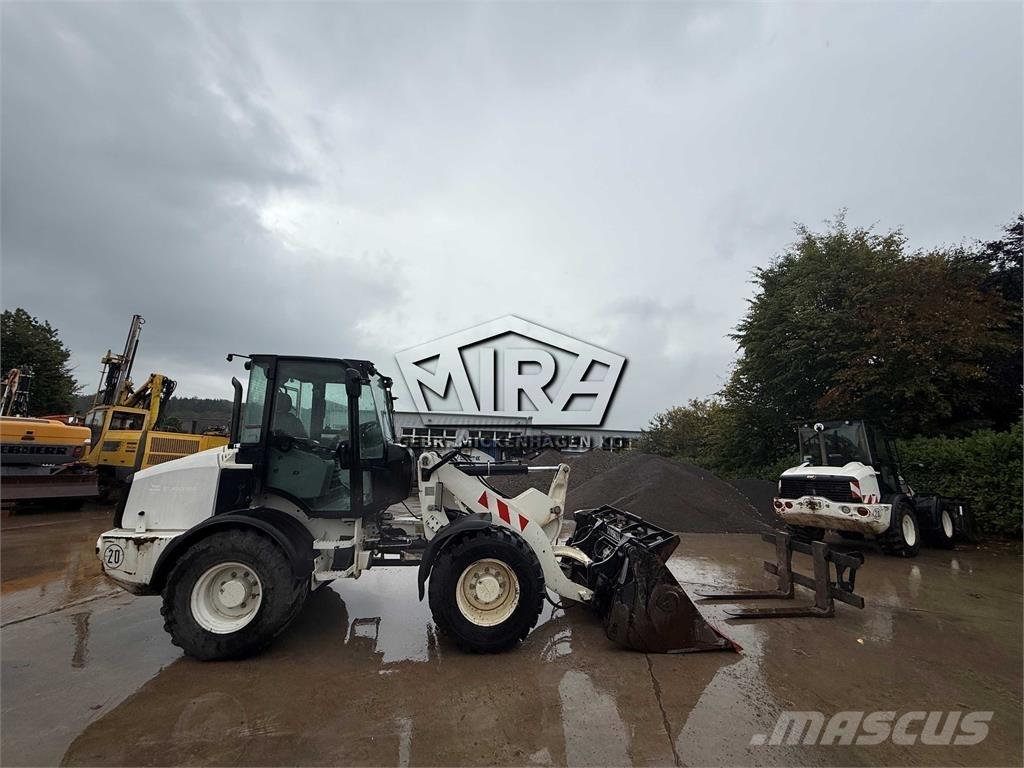 CAT 908M ホイールローダー・タイヤショベル