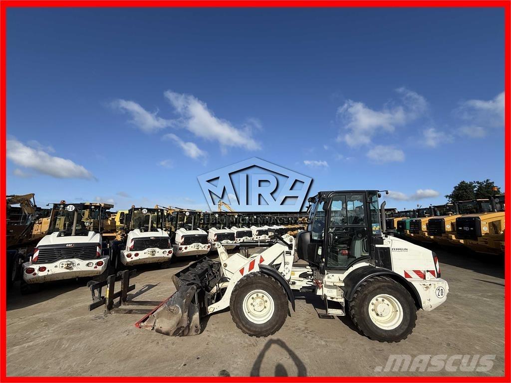 CAT 908M ホイールローダー・タイヤショベル