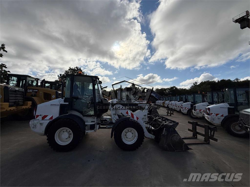CAT 908M ホイールローダー・タイヤショベル
