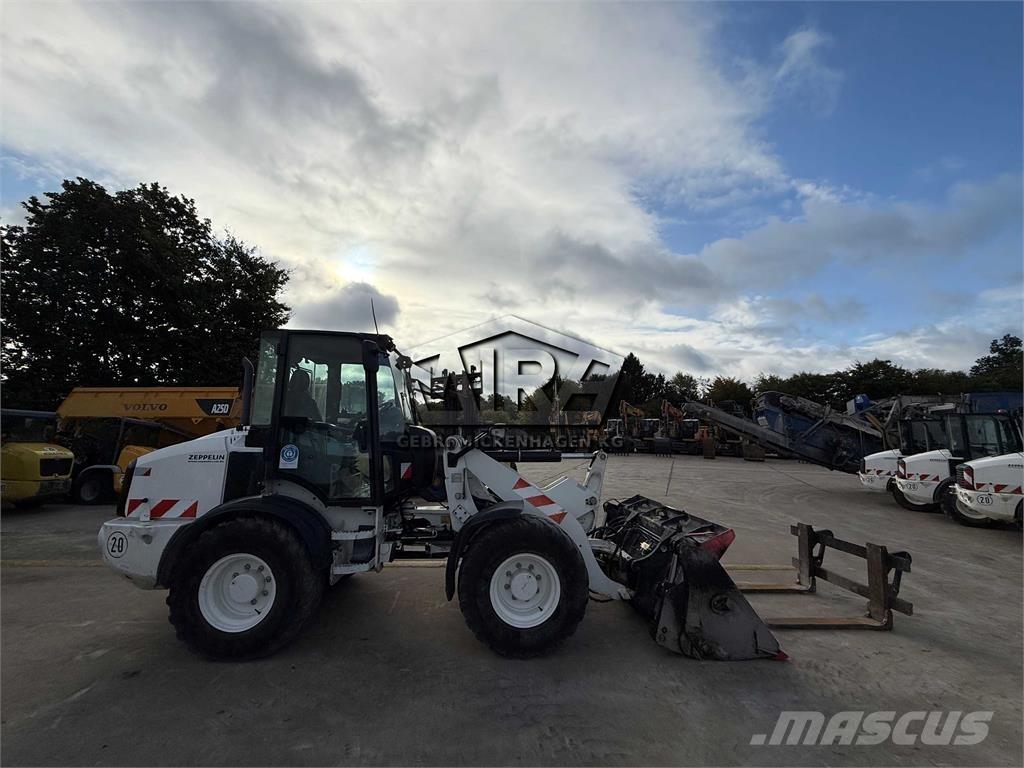 CAT 908M ホイールローダー・タイヤショベル