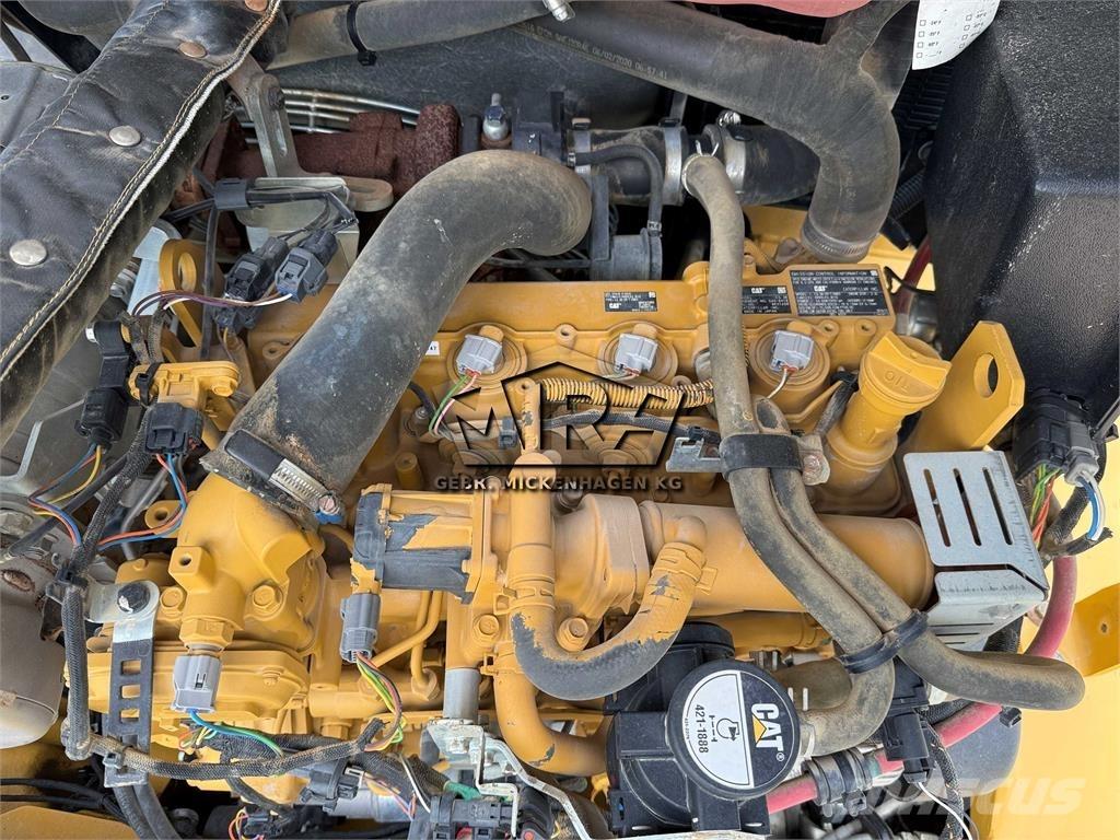 CAT 908M ホイールローダー・タイヤショベル