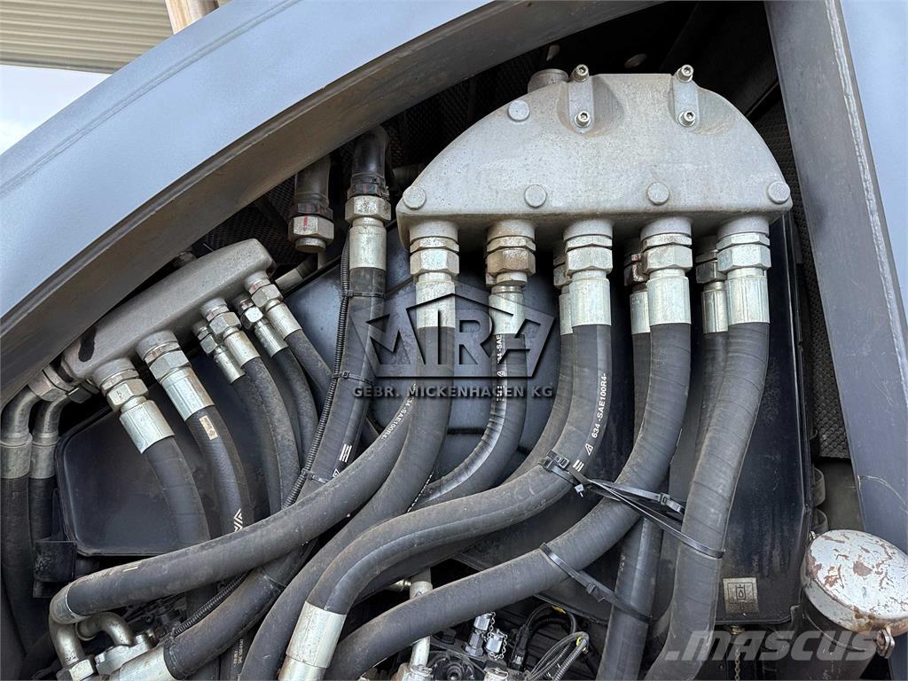 Dynapac SD 2500 C アスファルトフィニッシャ