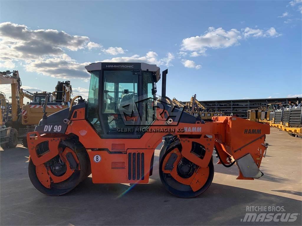 Hamm DV 90 VV タンデムローラ