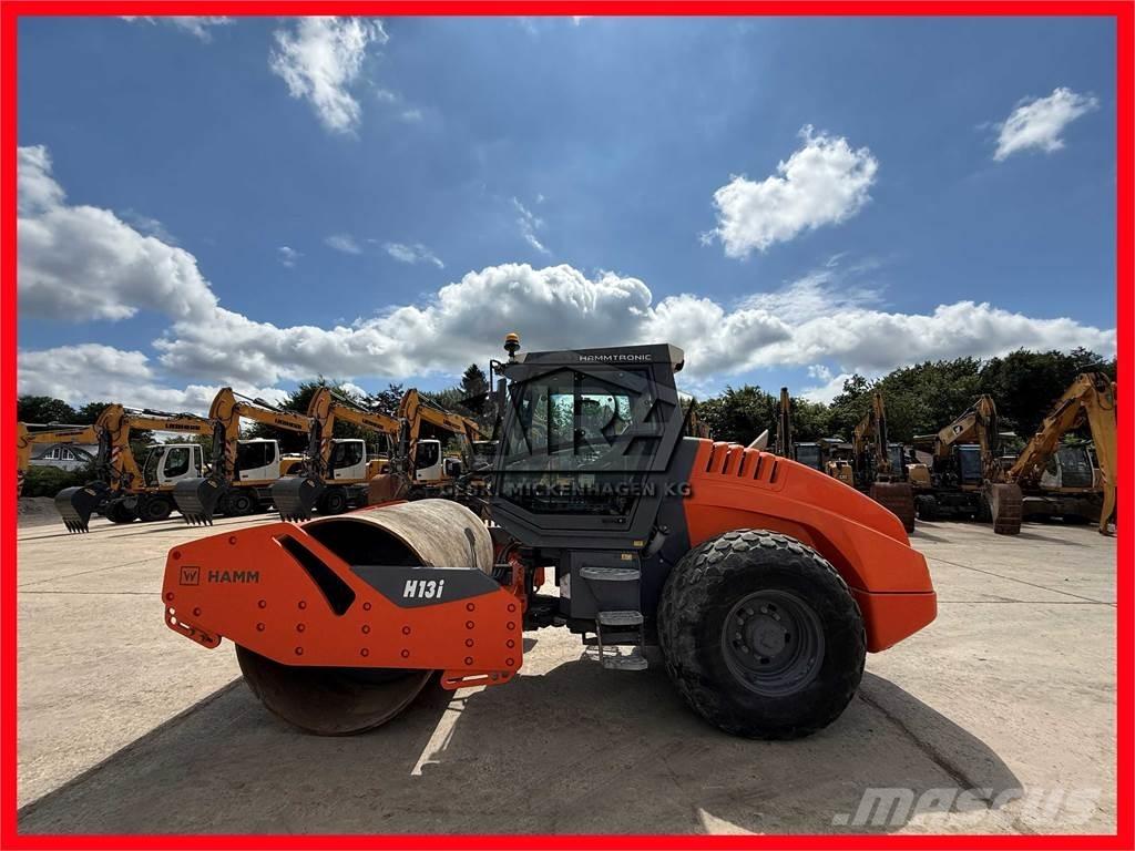 Hamm H 13i 振動ローラ