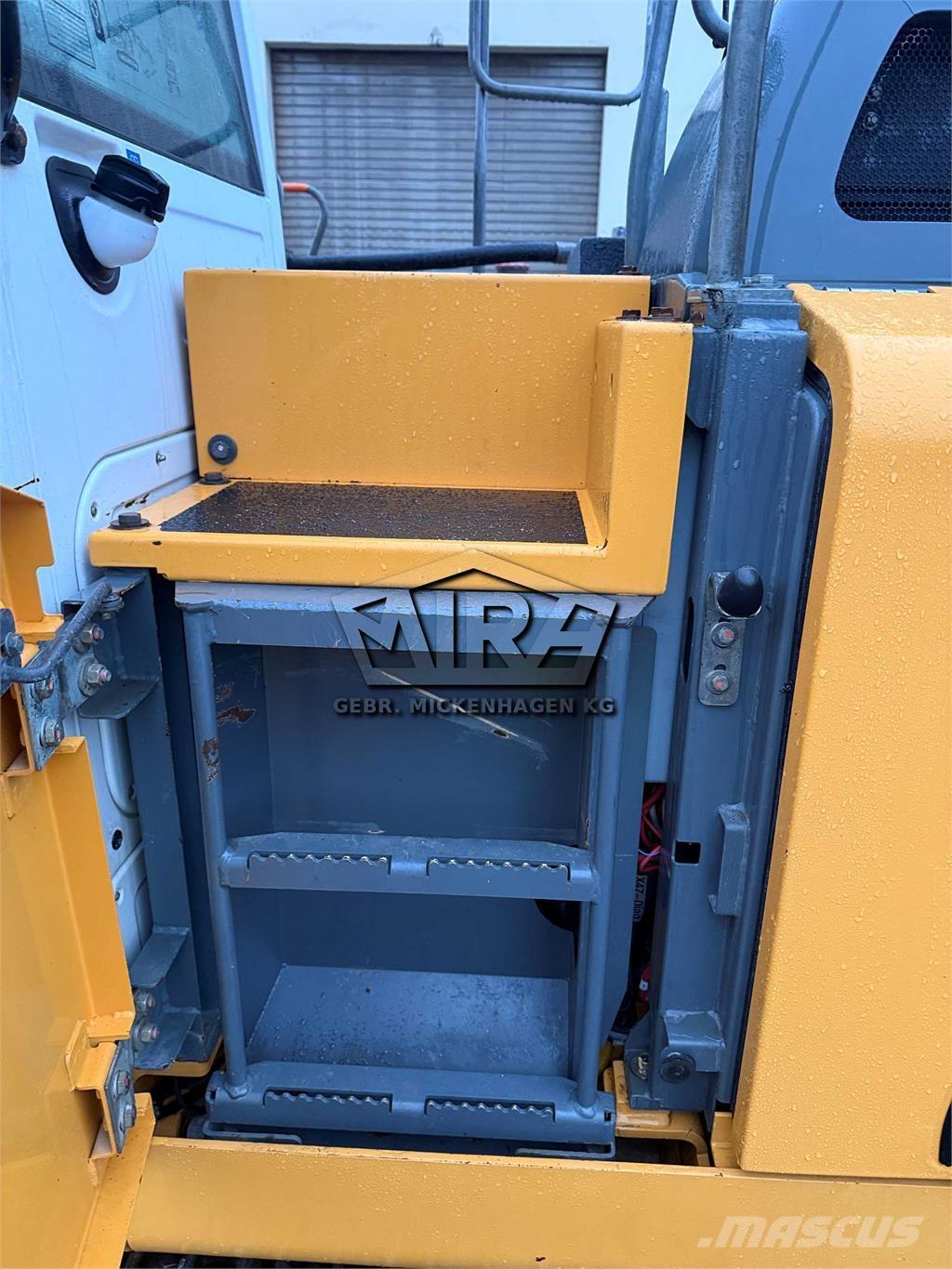 Liebherr R 922 LC 大型油圧ショベル12t以上（パワーショベル・ユンボ）