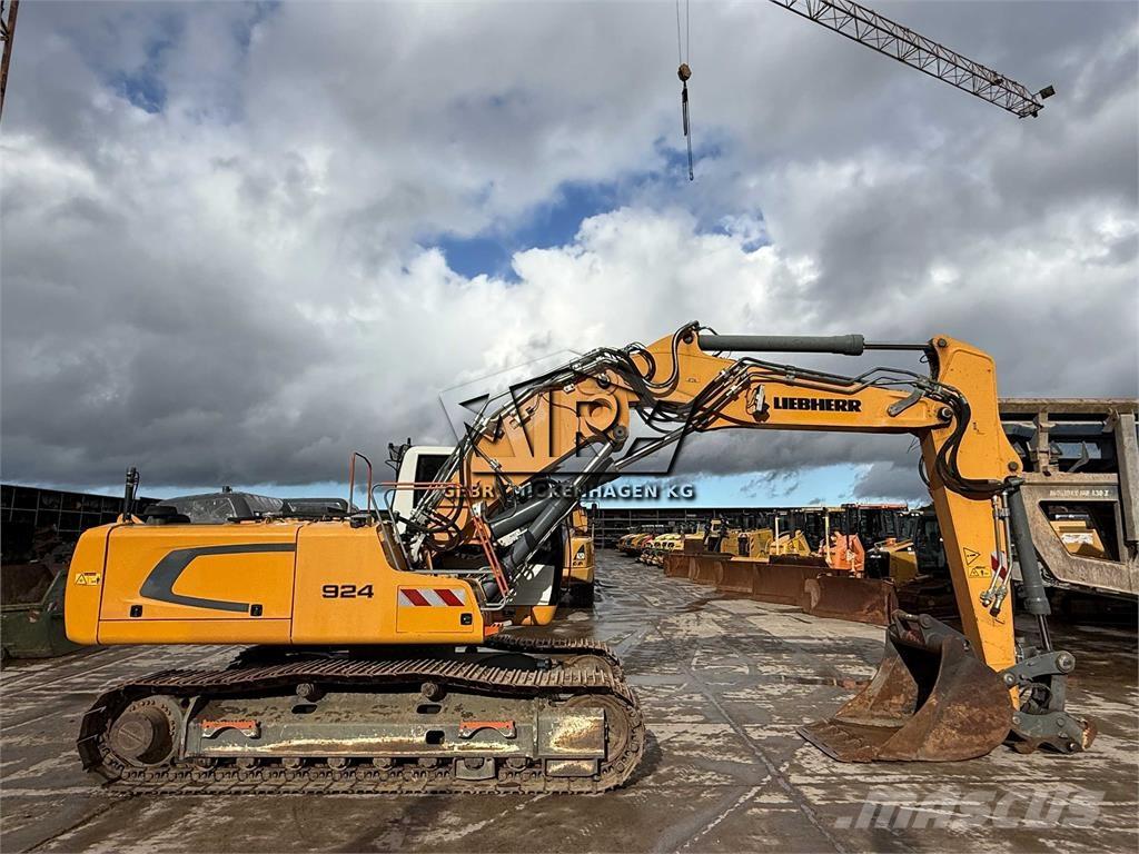 Liebherr R 924 LC 大型油圧ショベル12t以上（パワーショベル・ユンボ）