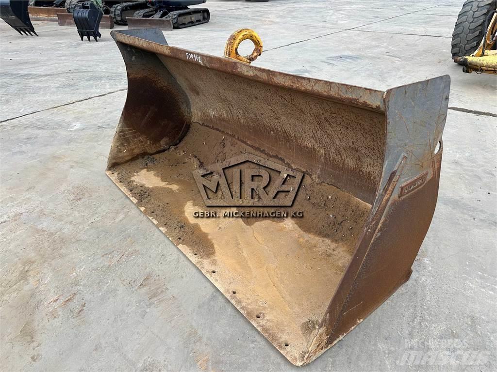 Volvo 2100 mm / L35 バケット