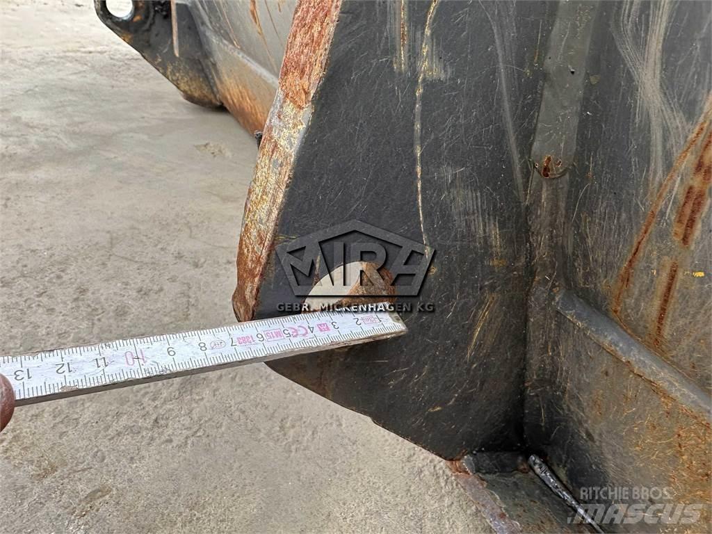 Volvo 2100 mm / L35 バケット