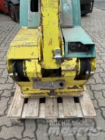 Ammann AVH 6030 プレートコンパクター