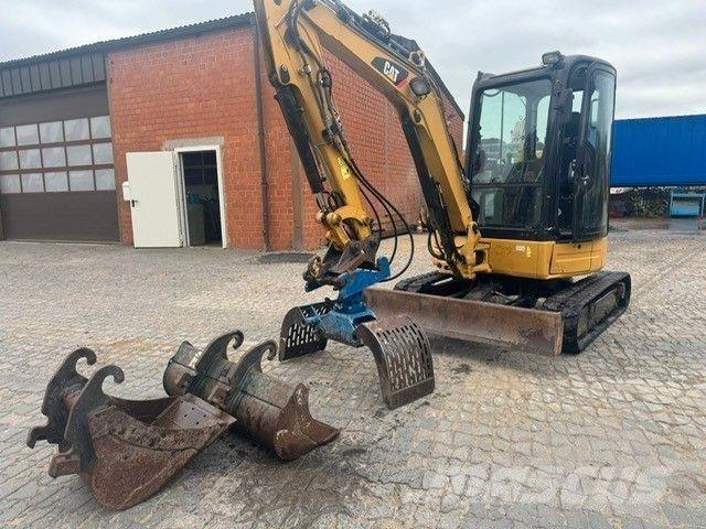 CAT 303.5 ECR ミニ油圧ショベル 7t以下（ミニユンボ・ミニディガー）