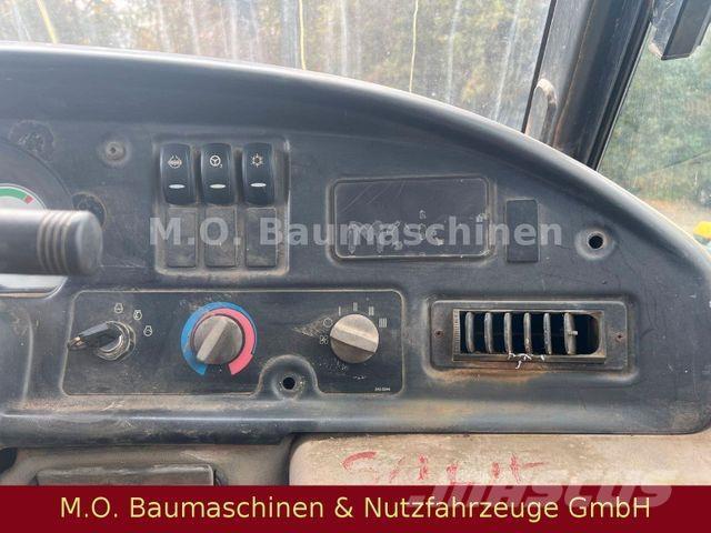 CAT 730 / Dumper / アーティキュレート式ダンプトラック