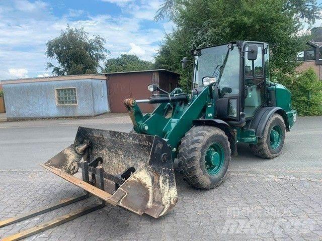 CAT 906 M ホイールローダー・タイヤショベル