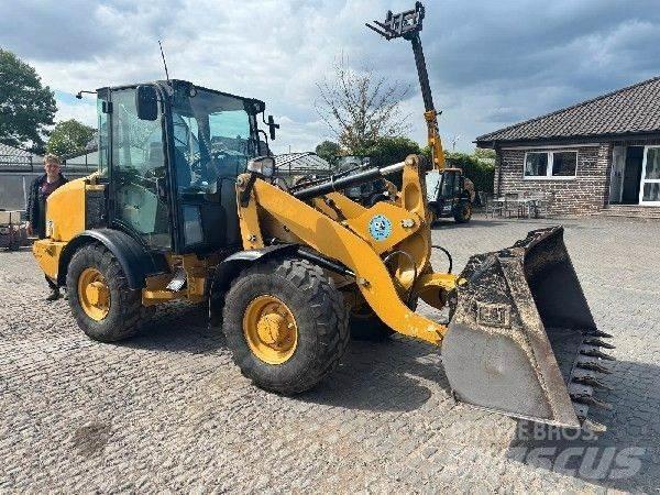 CAT 906M ホイールローダー・タイヤショベル