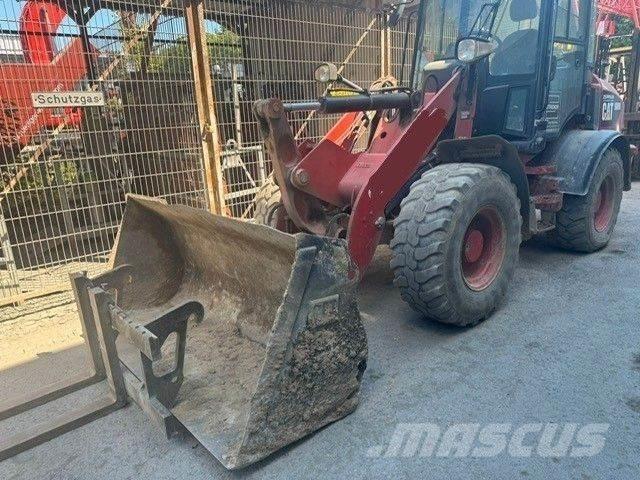 CAT 908 M ホイールローダー・タイヤショベル