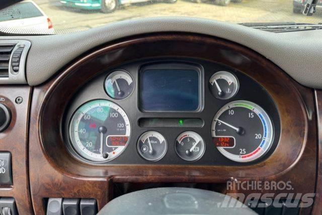 DAF CF410 4x2 家畜輸送用トラック