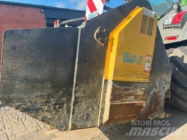  Fräse Stehr SBF 24 アスファルトフィニッシャ