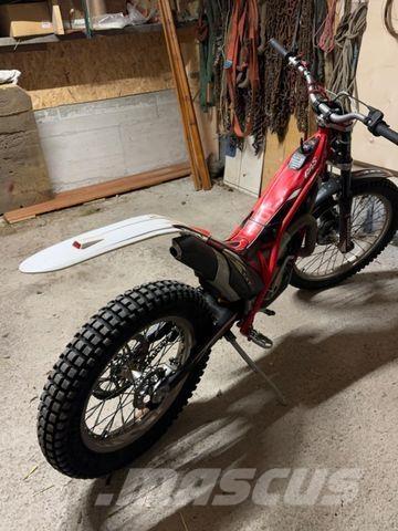  Gasgas 125 ccm その他トラック