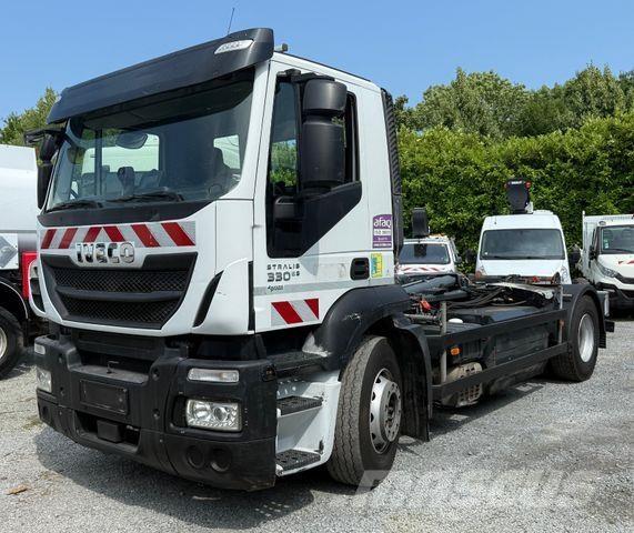 Iveco Stralis 330 アームロール