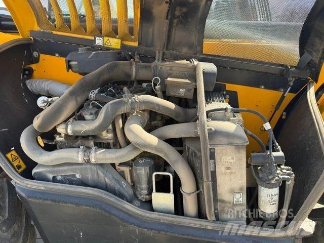 JCB 535-95 テレスコーピックハンドラー