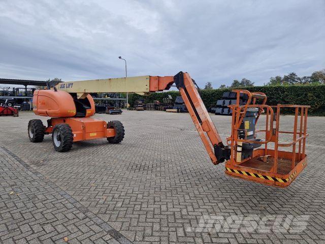 JLG 660 SJ ブームリフト　屈伸型