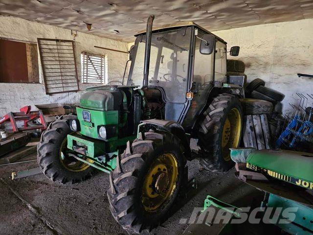John Deere 1850 A トラクター