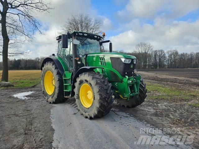John Deere 6170R トラクター