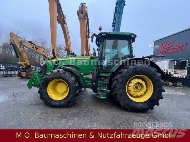 John Deere 8370 R フロントローダーとディガー