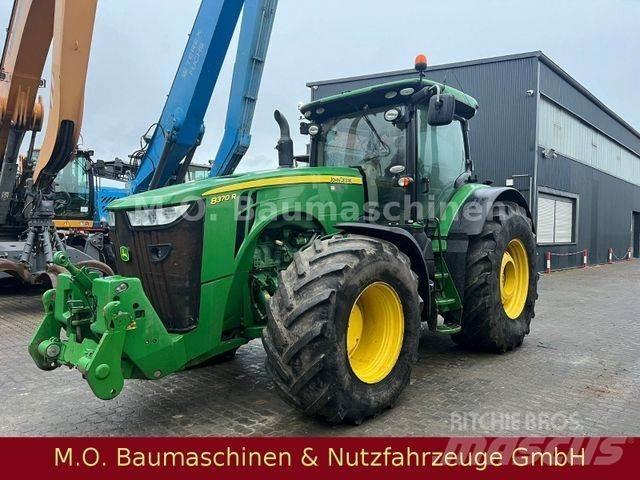 John Deere 8370 R フロントローダーとディガー