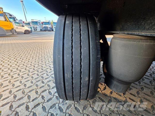 Krone SZ ボックスセミトレーラー