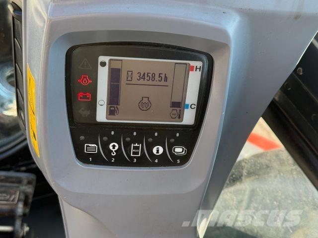 Kubota KX057-4 ミニ油圧ショベル 7t以下（ミニユンボ・ミニディガー）