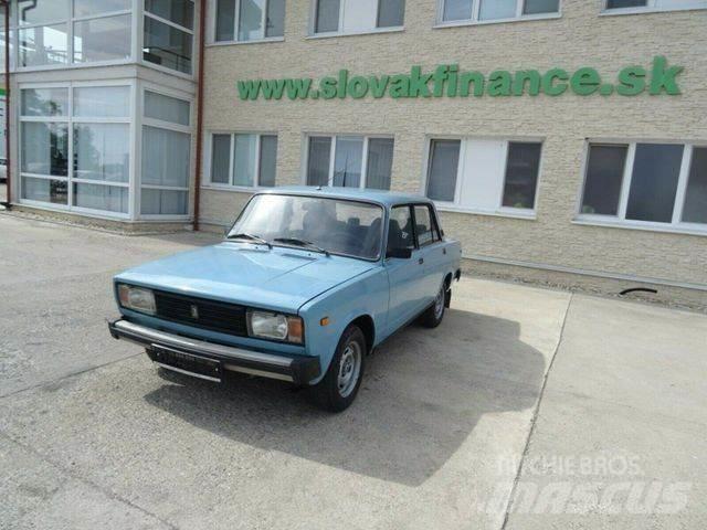 Lada 2105 vin 656 自動車