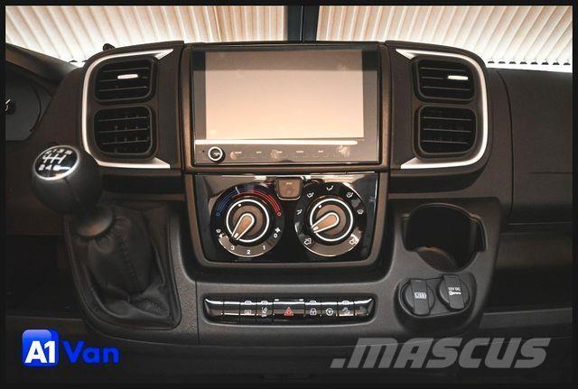  Laika Kosmo L 409 キャンピングカーとキャラバン