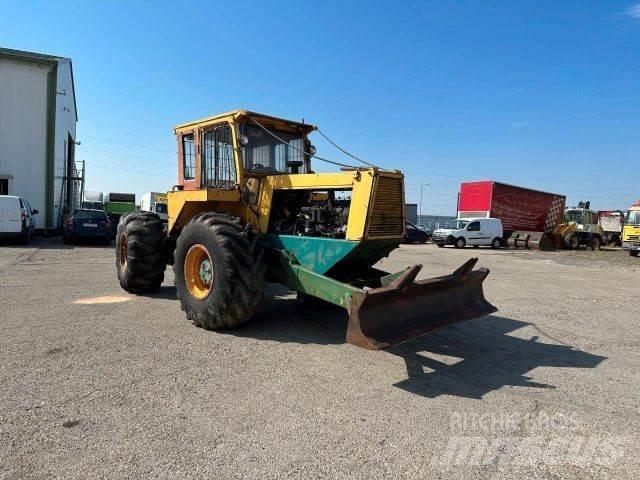 LKT 120 4x4 VIN 983 ハーベスター