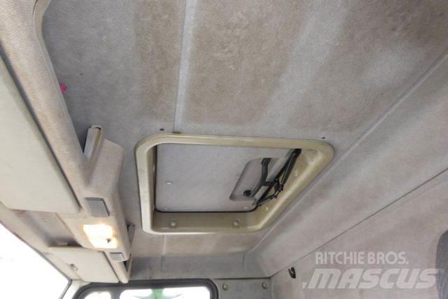 MAN 12.224 冷凍冷蔵車