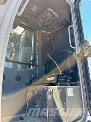 MAN TGX 26.580 木材トラック