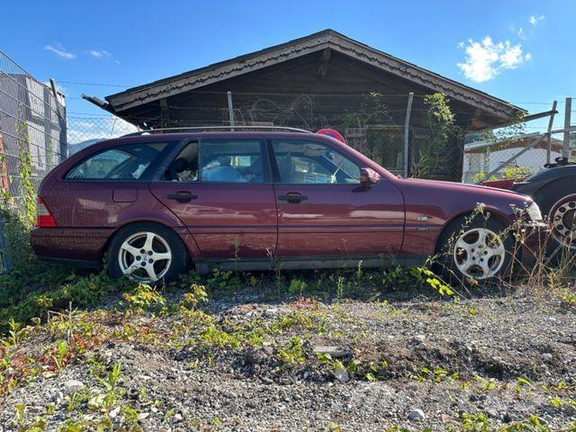 Mercedes-Benz 200 自動車