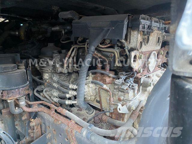 Mercedes-Benz 2542 キャブ付きシャーシ