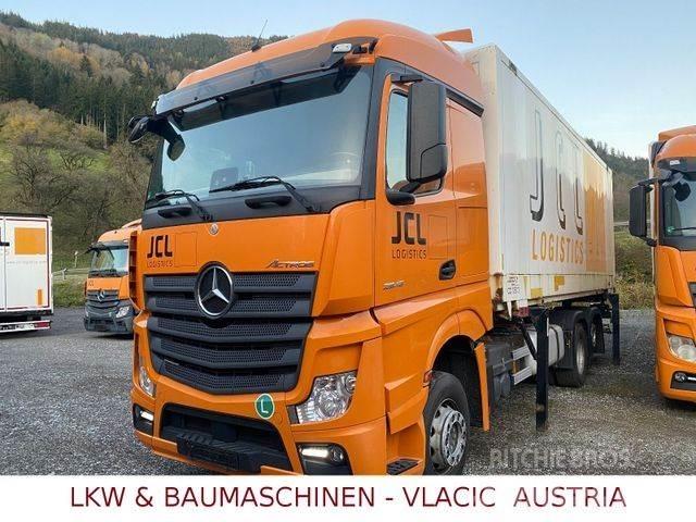 Mercedes-Benz 2545 キャブ付きシャーシ