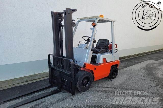 Nissan FO1 A15U LPGフォークリフト