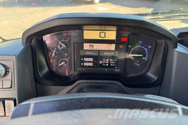 Renault C520 10x4 ダンプ