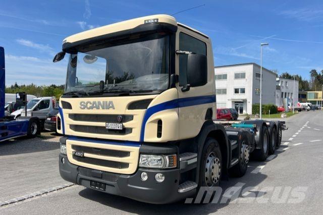 Scania P450 10x4 キャブ付きシャーシ