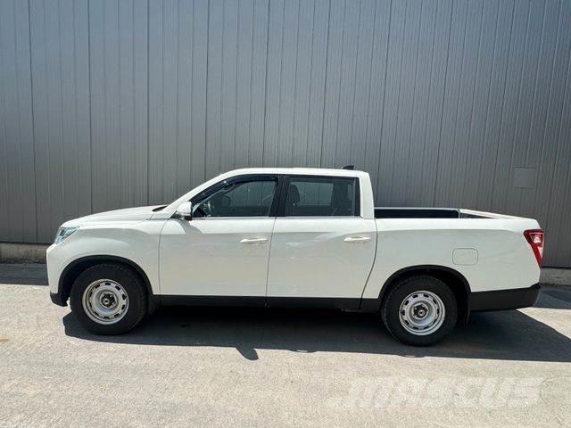Ssangyong MUSSO ピックアップ／ドロップサイド