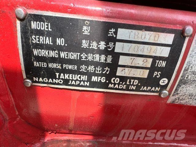 Takeuchi TB070 ミニ油圧ショベル 7t以下（ミニユンボ・ミニディガー）