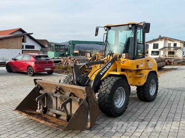 Volvo L 30 B ホイールローダー・タイヤショベル