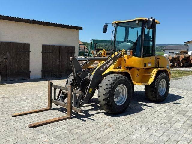 Volvo L30 B Z/X ホイールローダー・タイヤショベル