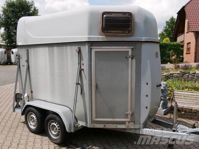 Westeria 2 Pferde 家畜輸送用トレーラー
