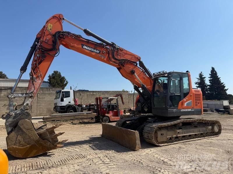 Doosan DX235LCR 大型油圧ショベル12t以上（パワーショベル・ユンボ）