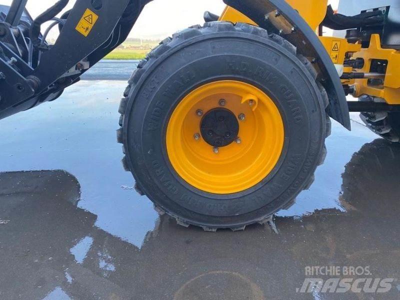 JCB 403 スキッドステアローダー