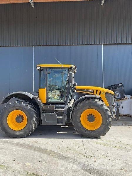 JCB Fastrac 4220 トラクター